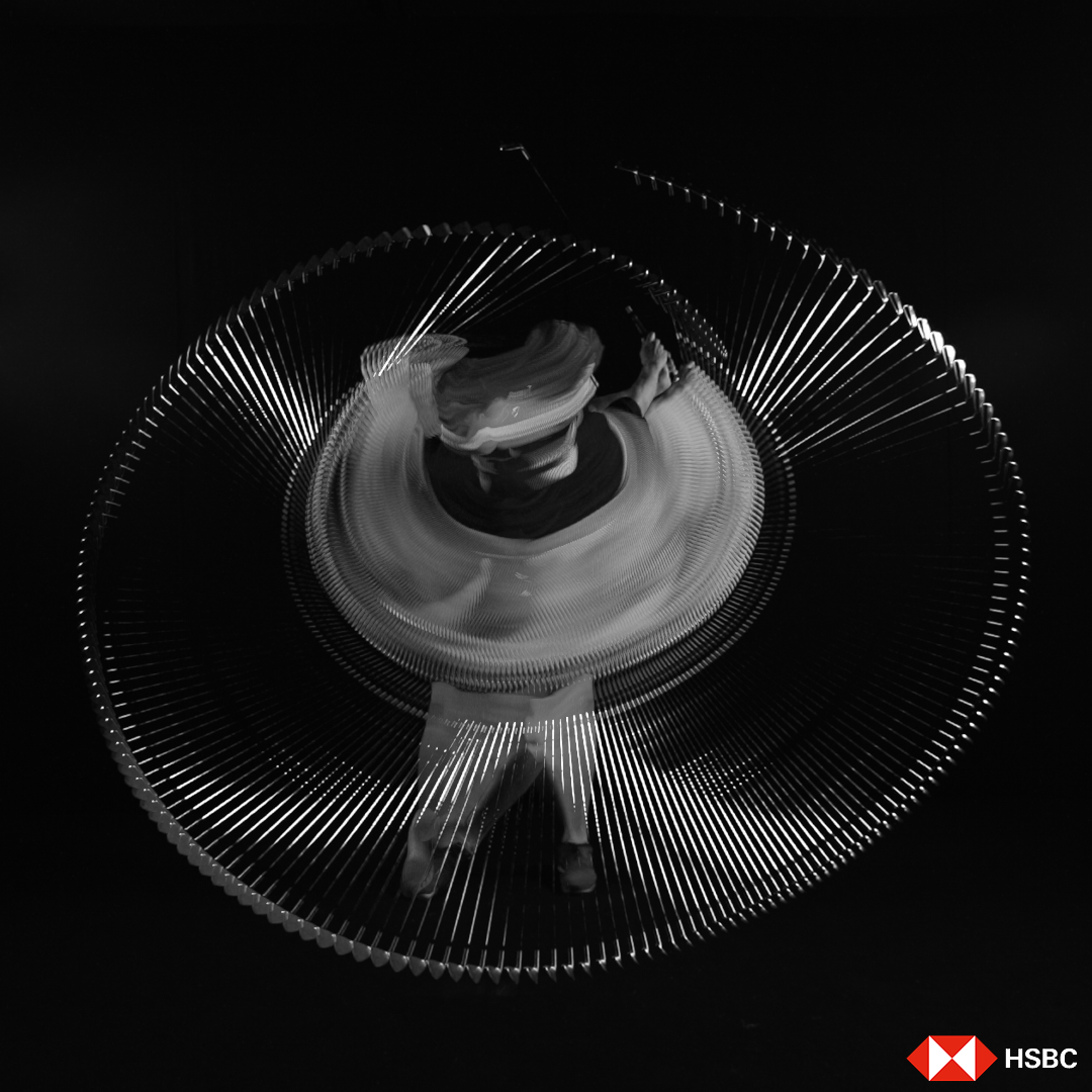 Computational stroboscopic photograph of a golf swing made from 100 frames, for HSBC